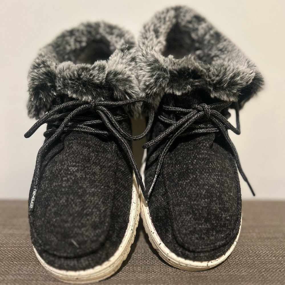 Hey Dude Cozy Booties Shoes with Faux Fur Lining
